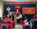 anh lop 9 tang qua.jpg - 